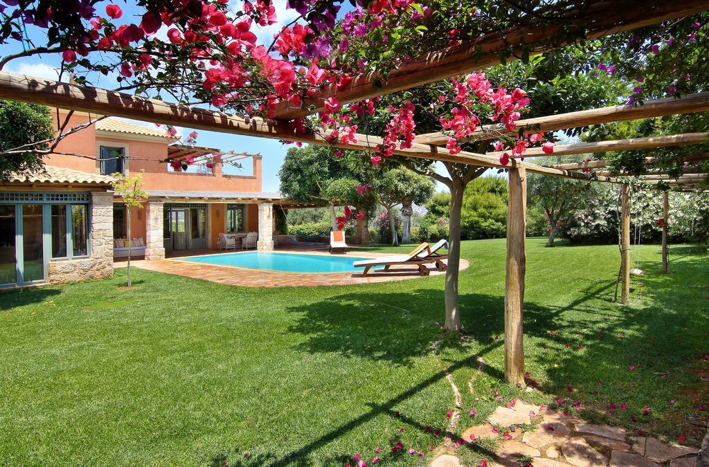 אתונה Vouliagmeni Villa מראה חיצוני תמונה